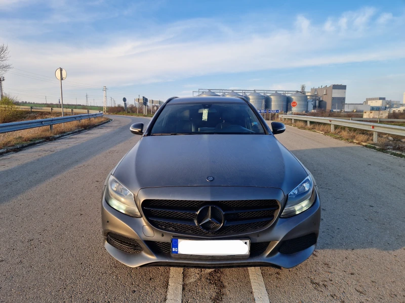 Mercedes-Benz C 220 Подгрев/Теглич, снимка 2 - Автомобили и джипове - 52788354