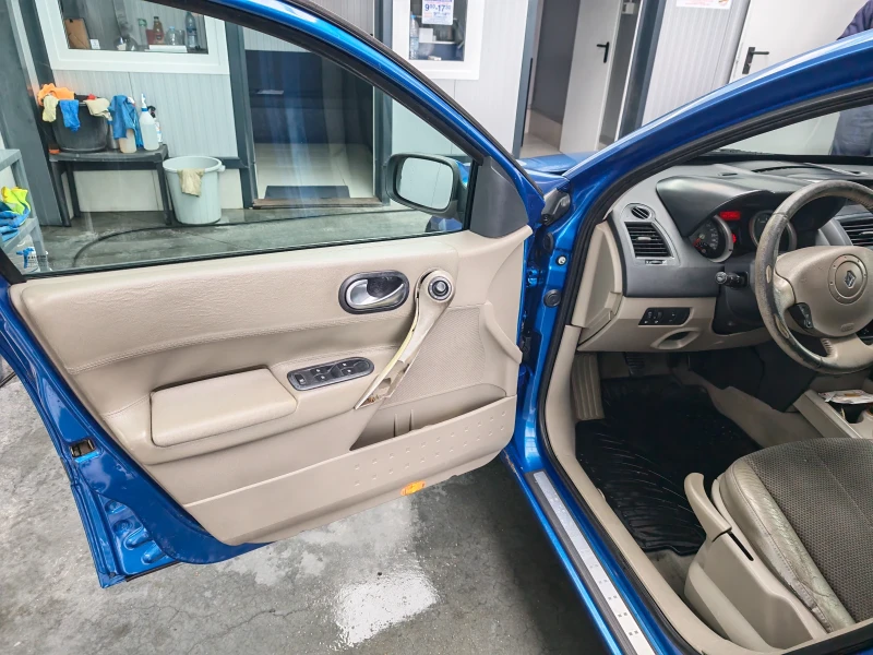 Renault Megane, снимка 10 - Автомобили и джипове - 53500850