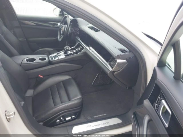 Porsche Panamera  - изображение 7
