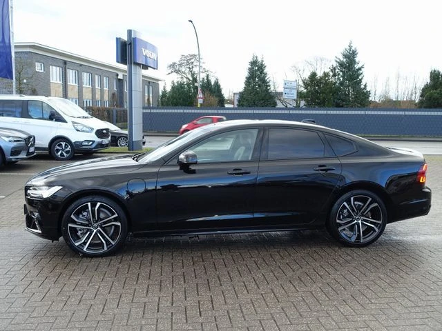 Volvo S90 Recharge Ultimate T8 AWD - изображение 7