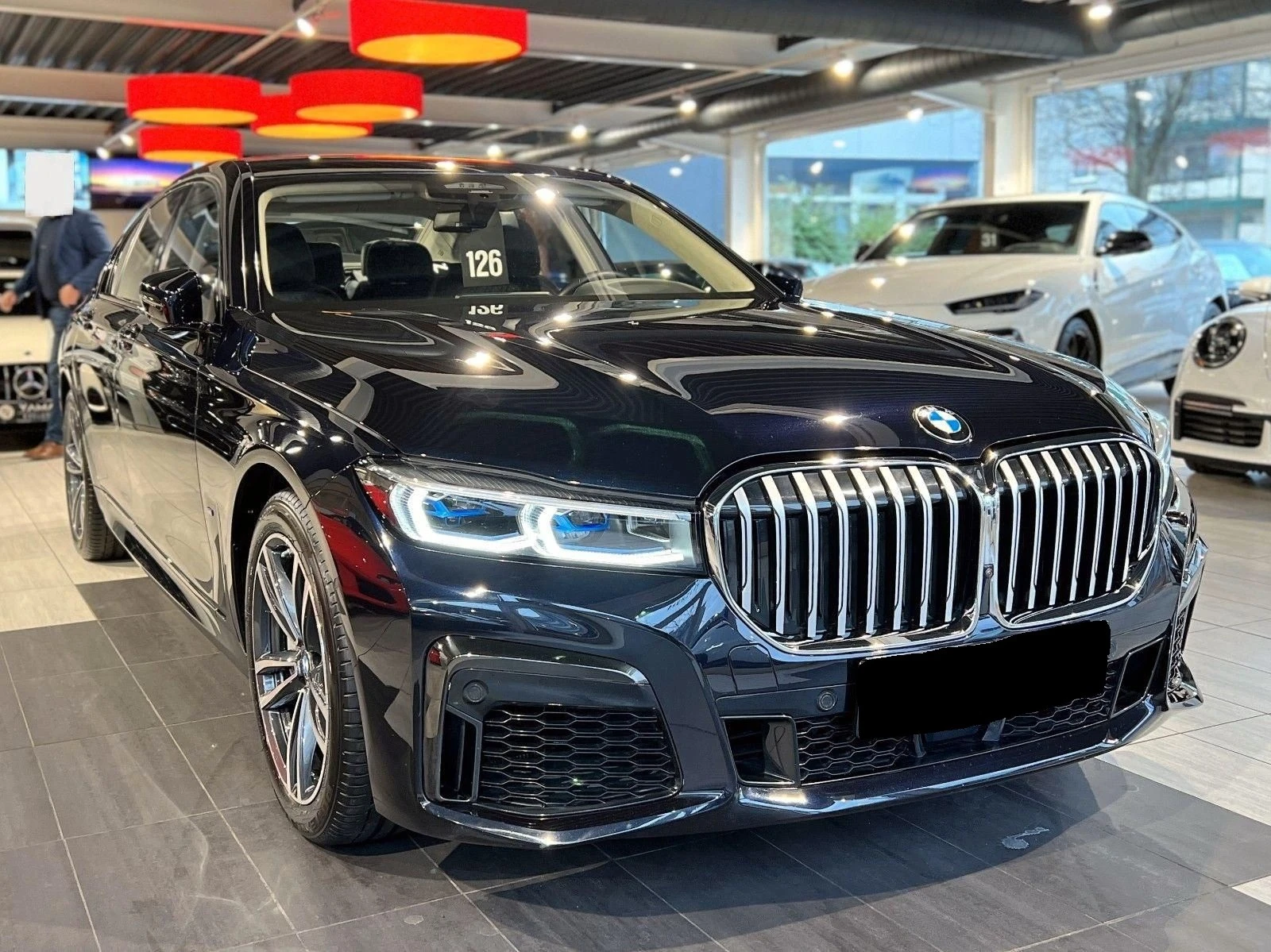 BMW 750 xDrive*M-Sprort*ExeDrivePro*H/K*ГАРАН - изображение 2