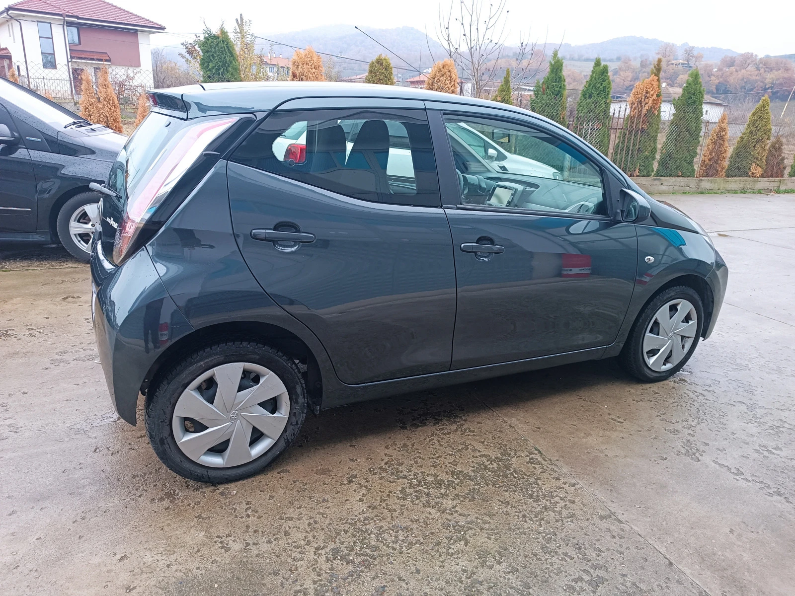 Toyota Aygo 128000km EURO 6B TOP - изображение 8