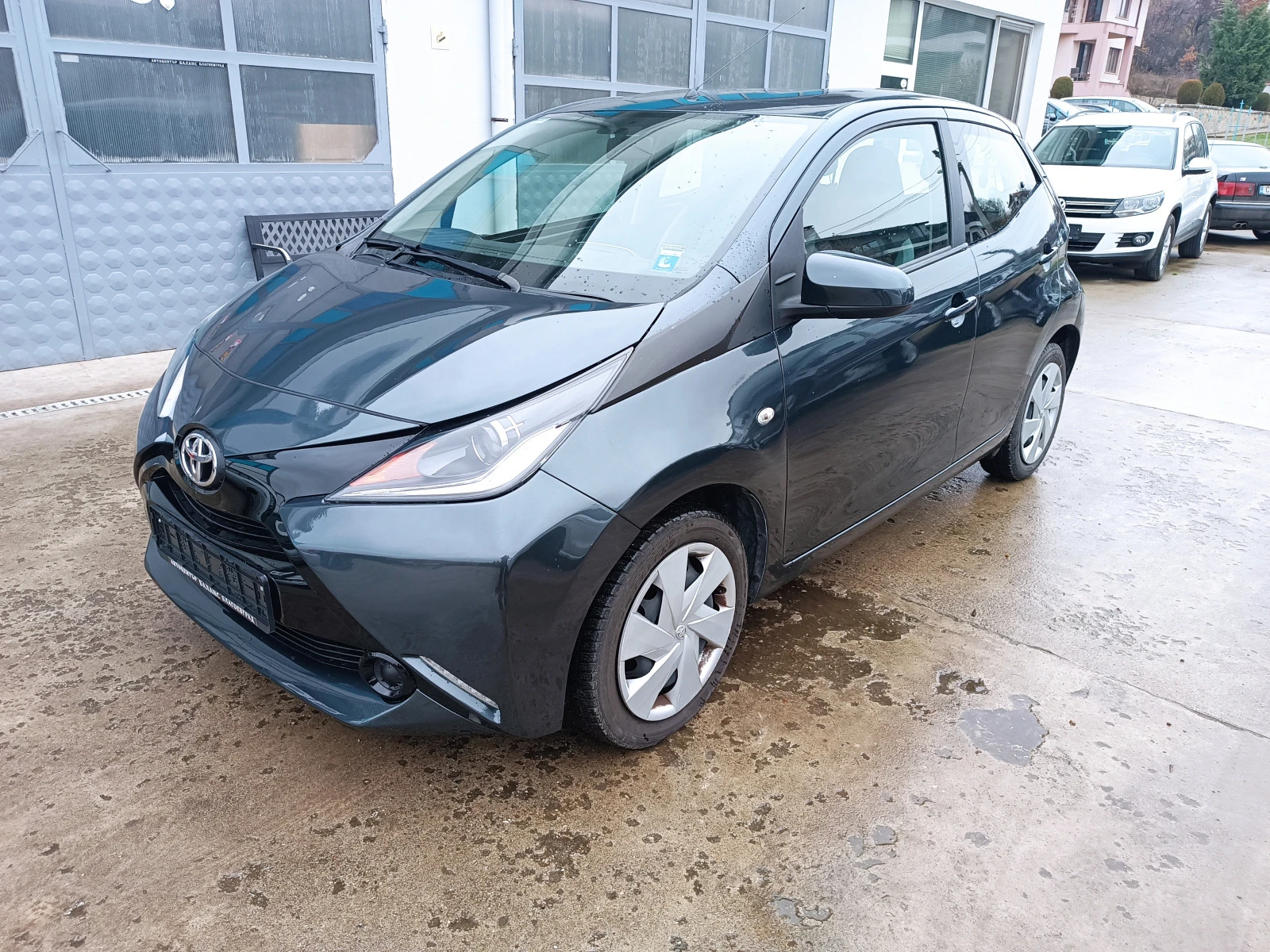 Toyota Aygo 128000km EURO 6B TOP - изображение 4