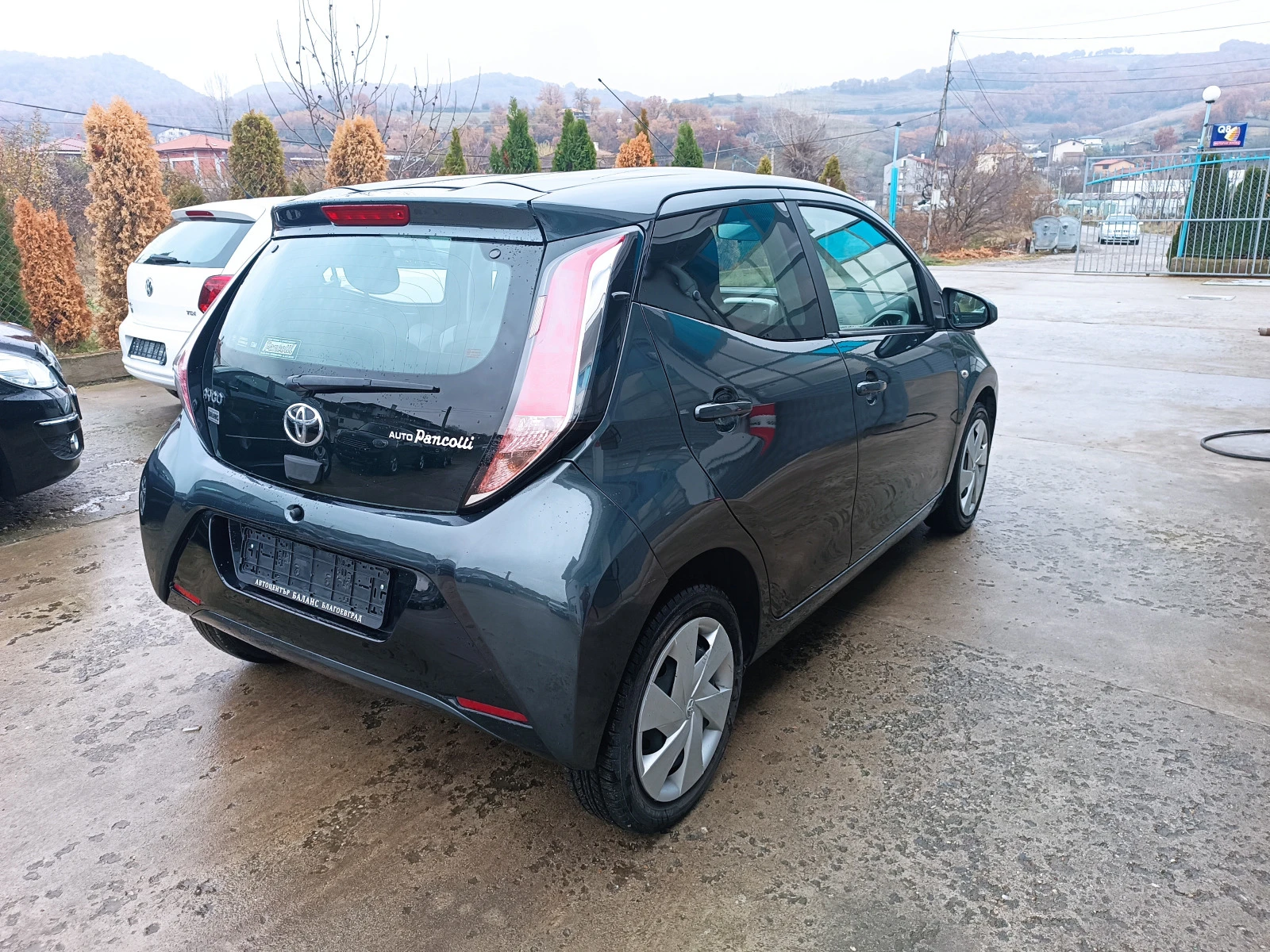 Toyota Aygo 128000km EURO 6B TOP - изображение 6