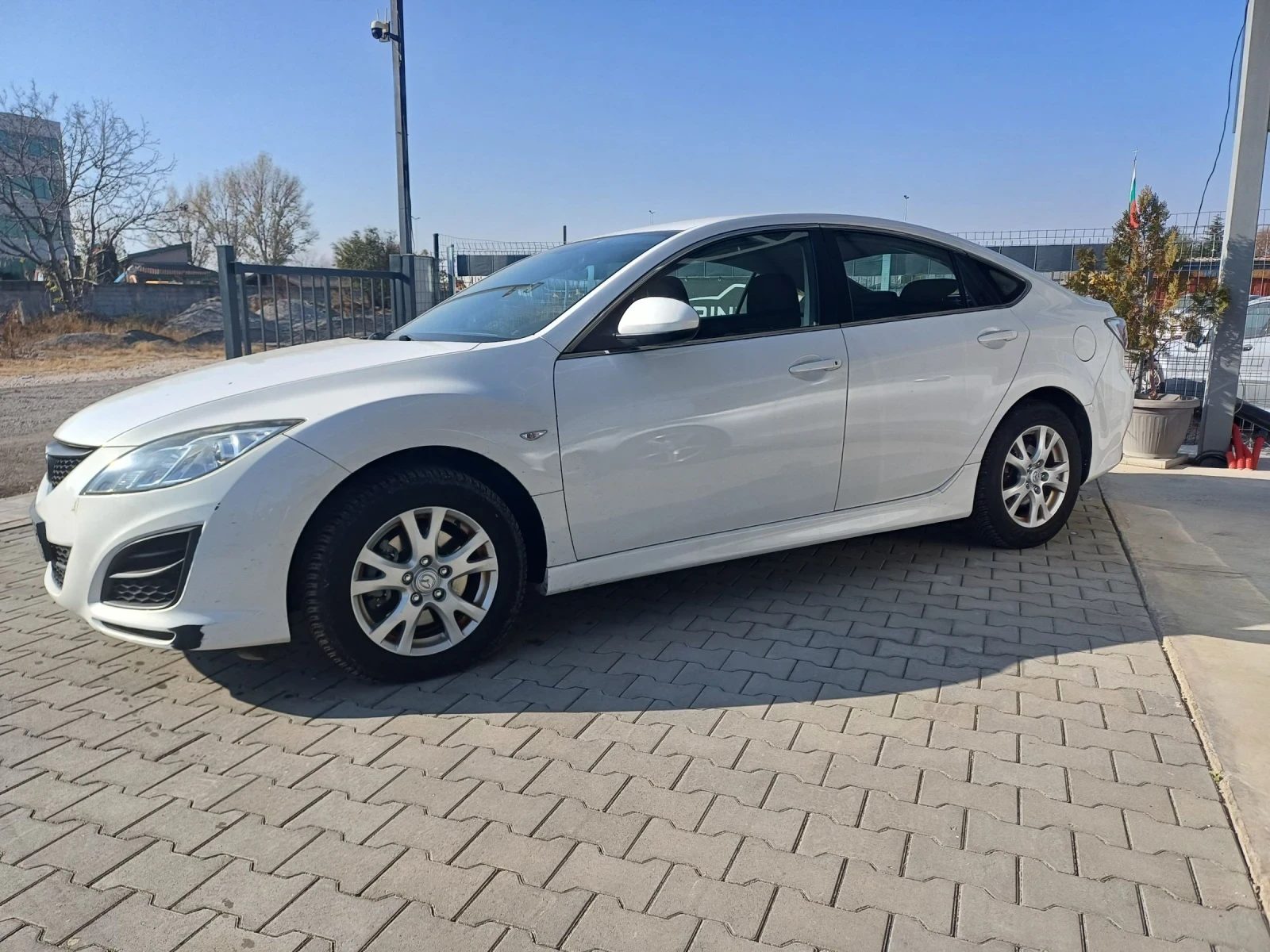 Mazda 6 1.8 бензин - изображение 3