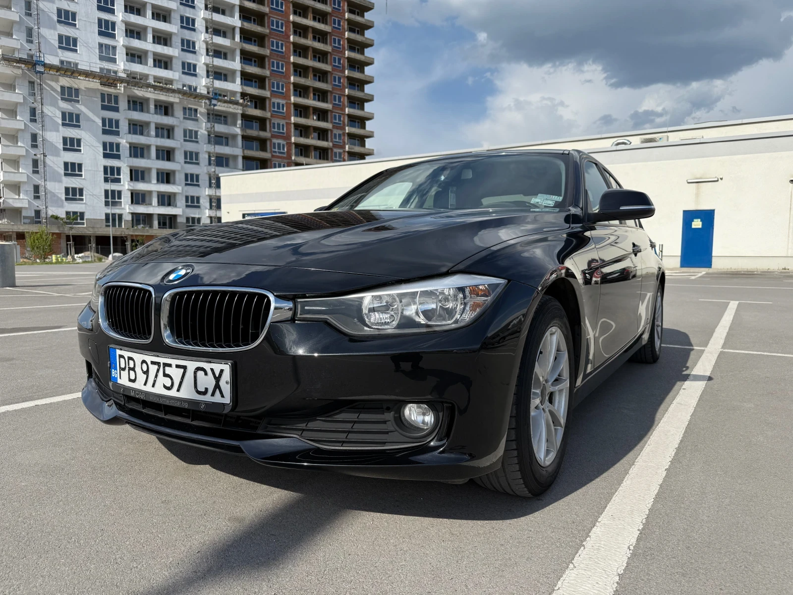 BMW 316 НОВА ЦЕНА ВАЛИДНА ДО 24.05.2026г., снимка 10 - Автомобили и джипове - 54436538