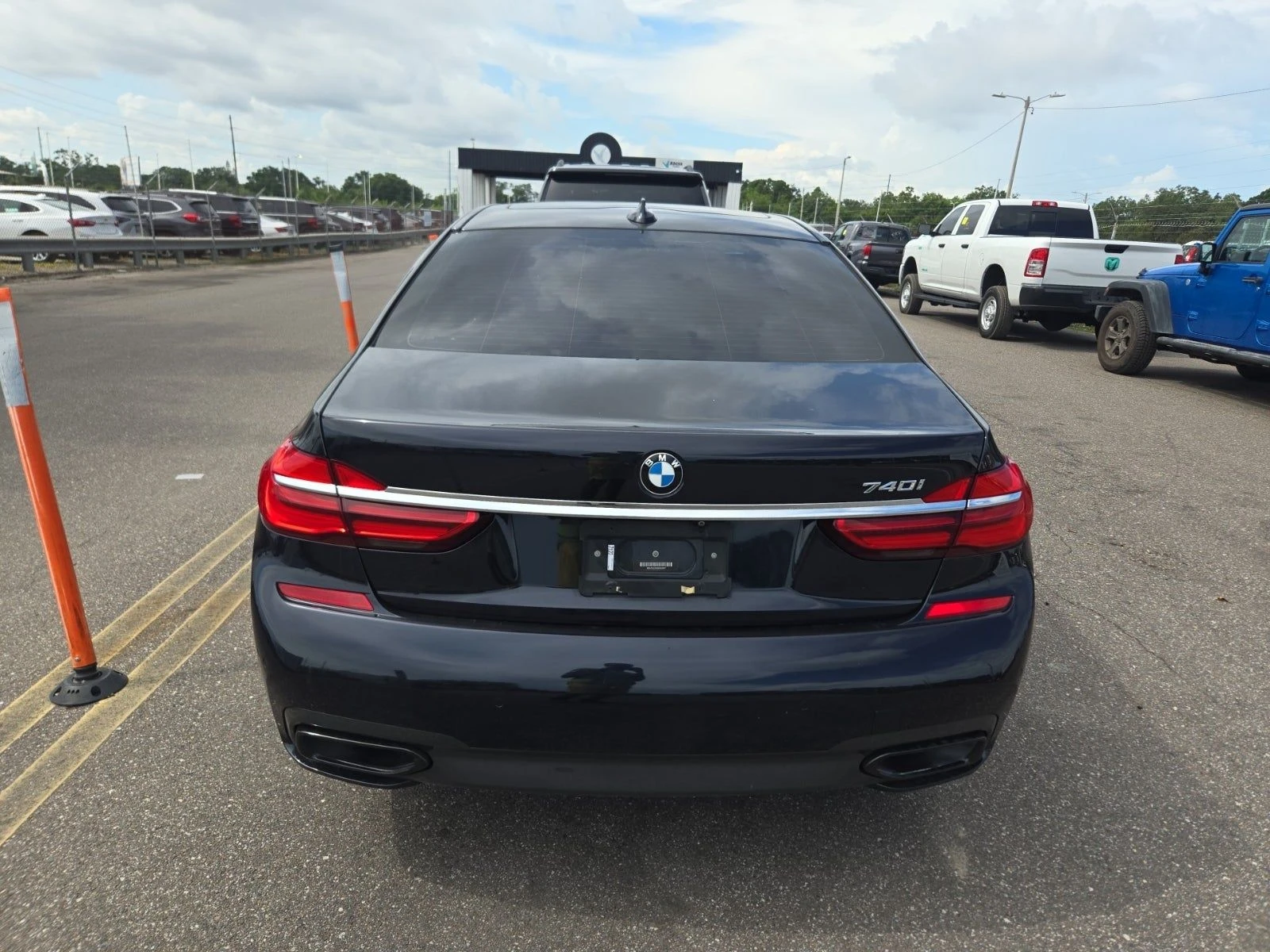 BMW 740 L M PACK FULL MAX* HARMAN* ASSISTANT* ПАНО* 360*  - изображение 5
