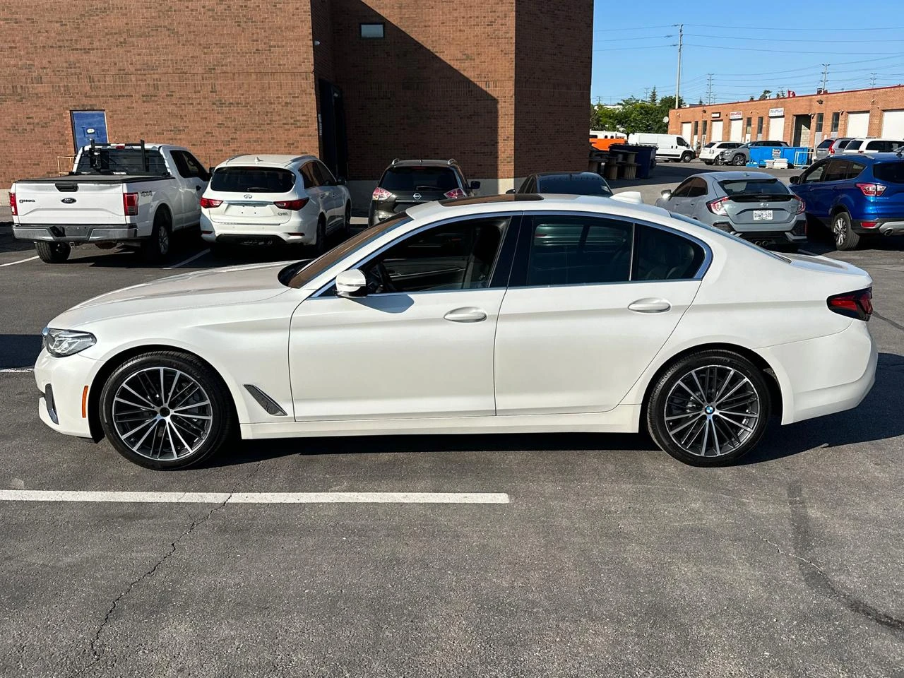 BMW 530 xDrive* Авто финансиране* Карфакс - изображение 2