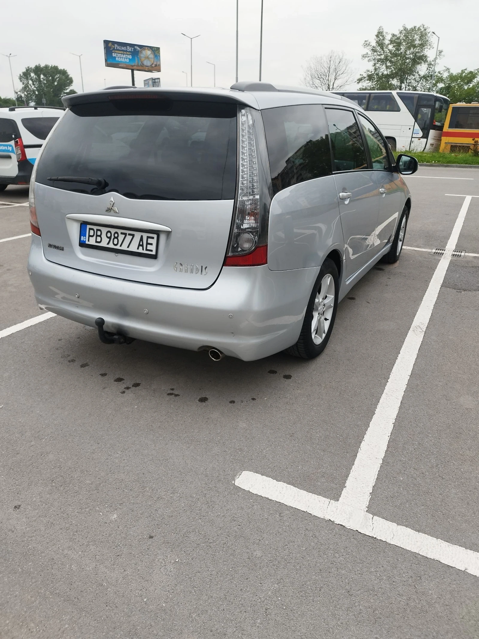 Mitsubishi Grandis 2.0 tdi - изображение 3