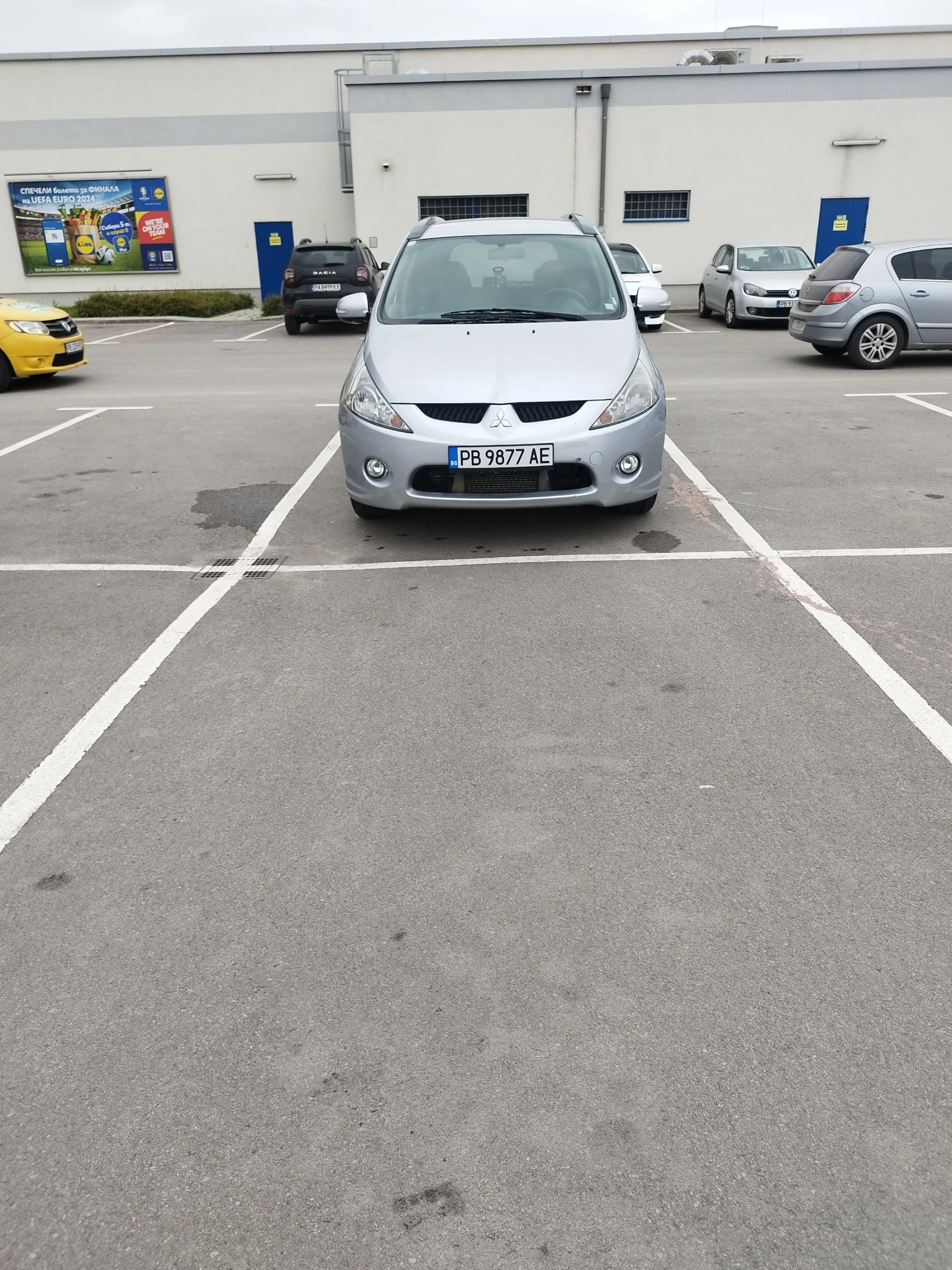 Mitsubishi Grandis 2.0 tdi - изображение 7