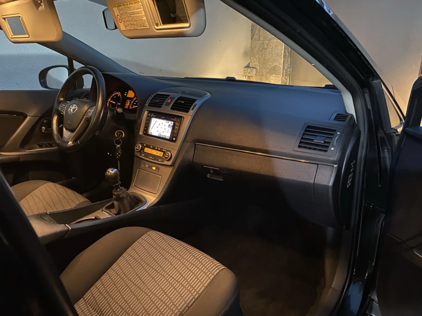 Toyota Avensis 2.2 D-4D | Mobile.bg � ����������� 15