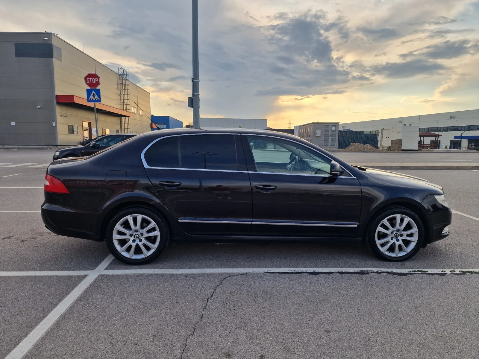 Skoda Superb 2.0TDI 170кс DSG Реални км - изображение 8