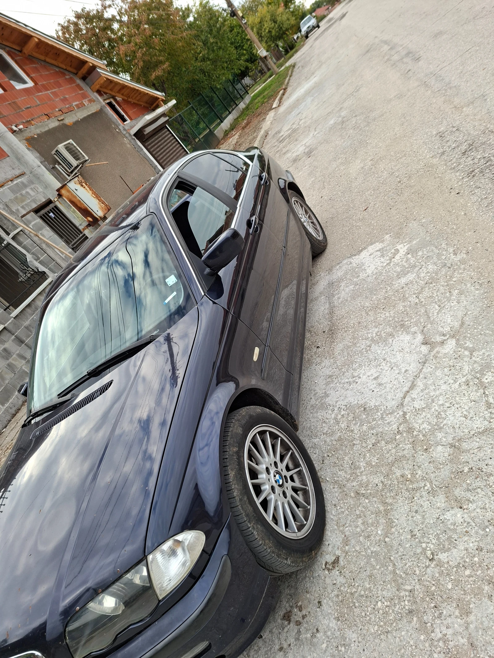 BMW 323  - изображение 2