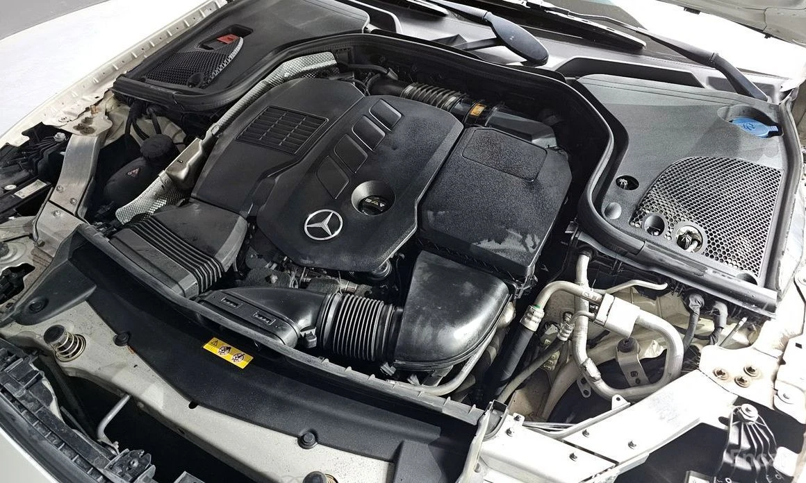 Mercedes-Benz CLS 300  - изображение 6