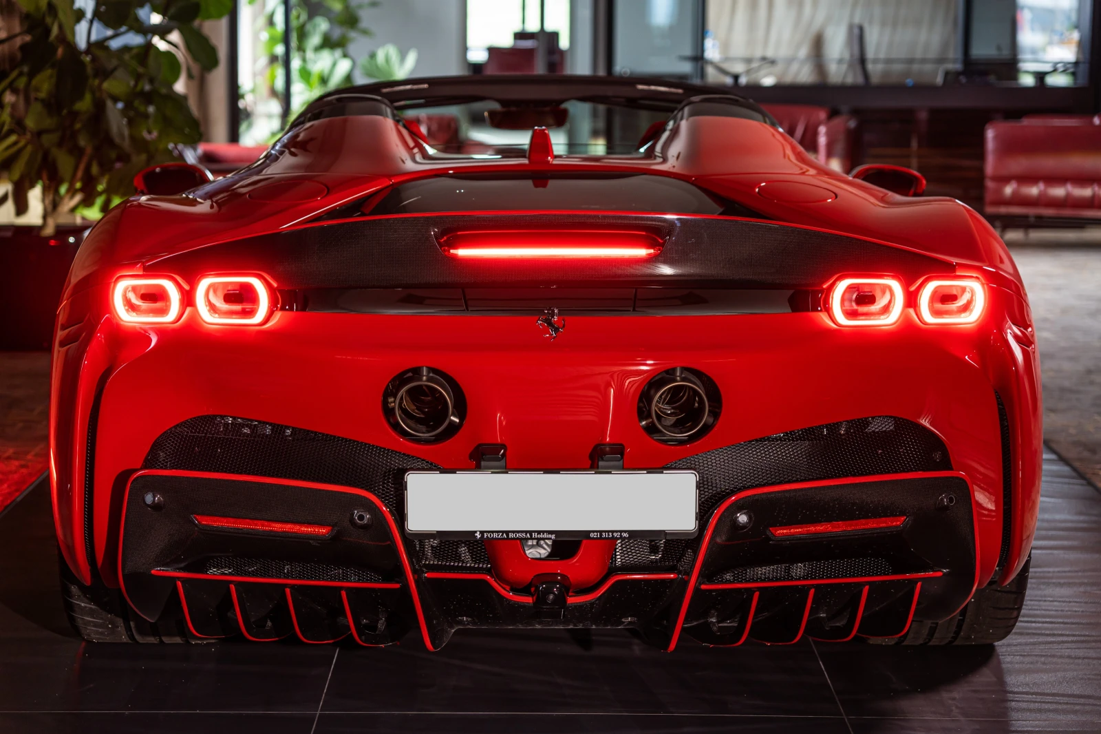 Ferrari SF 90 Spider - RED Carbon/Assetto Fiorano/, снимка 13 - Автомобили и джипове - 54167153