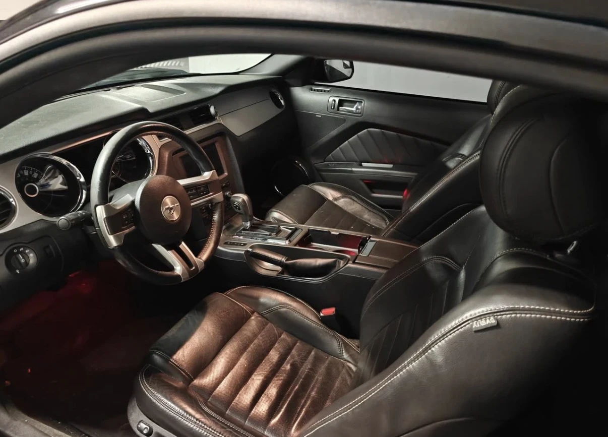 Ford Mustang GT 5.0 * НАВИ * АВТОМАТИК * ПОДГРЕВ * CARFAX * , снимка 8 - Автомобили и джипове - 54191052