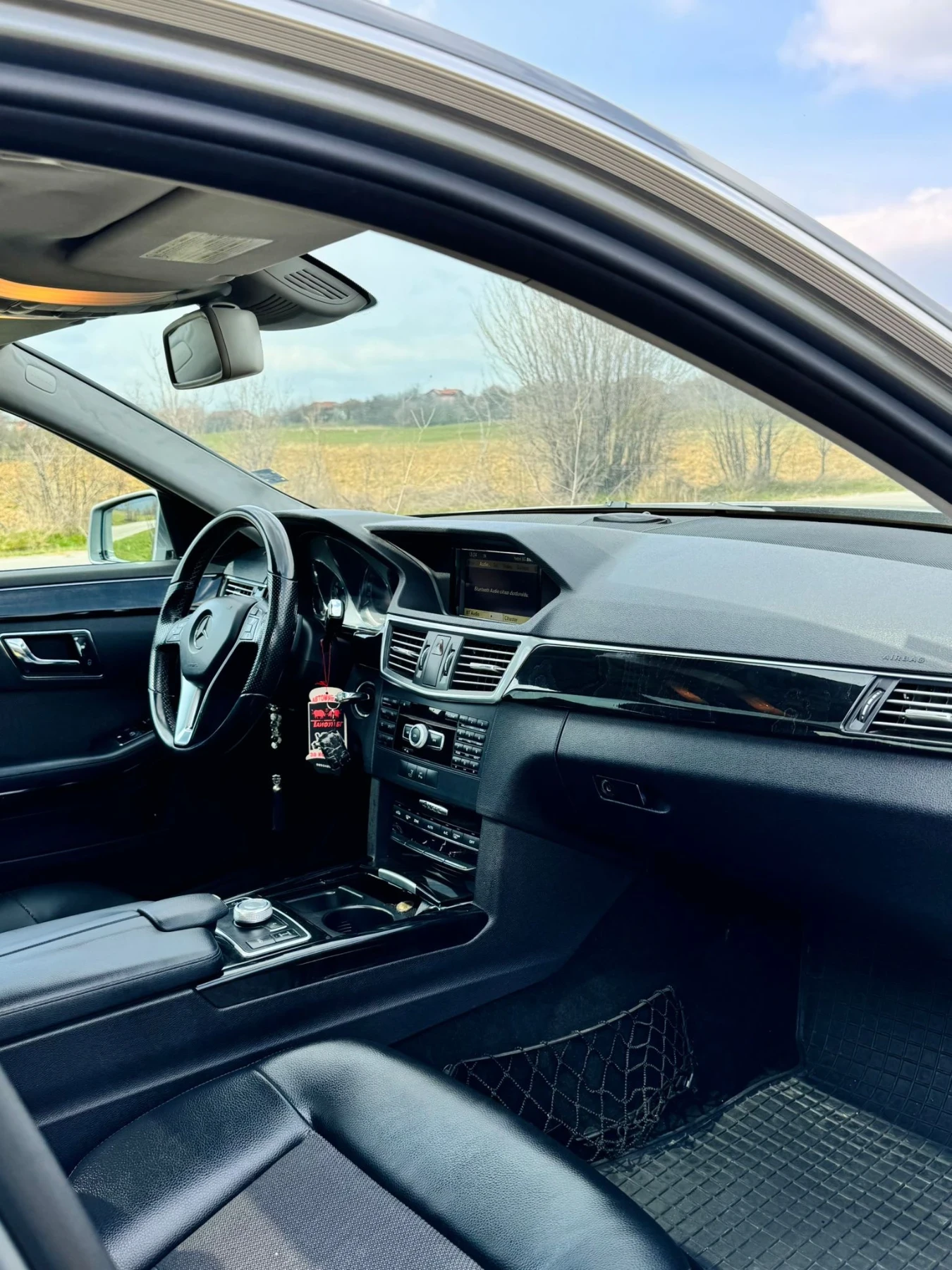 Mercedes-Benz E 350, снимка 12 - Автомобили и джипове - 54239026