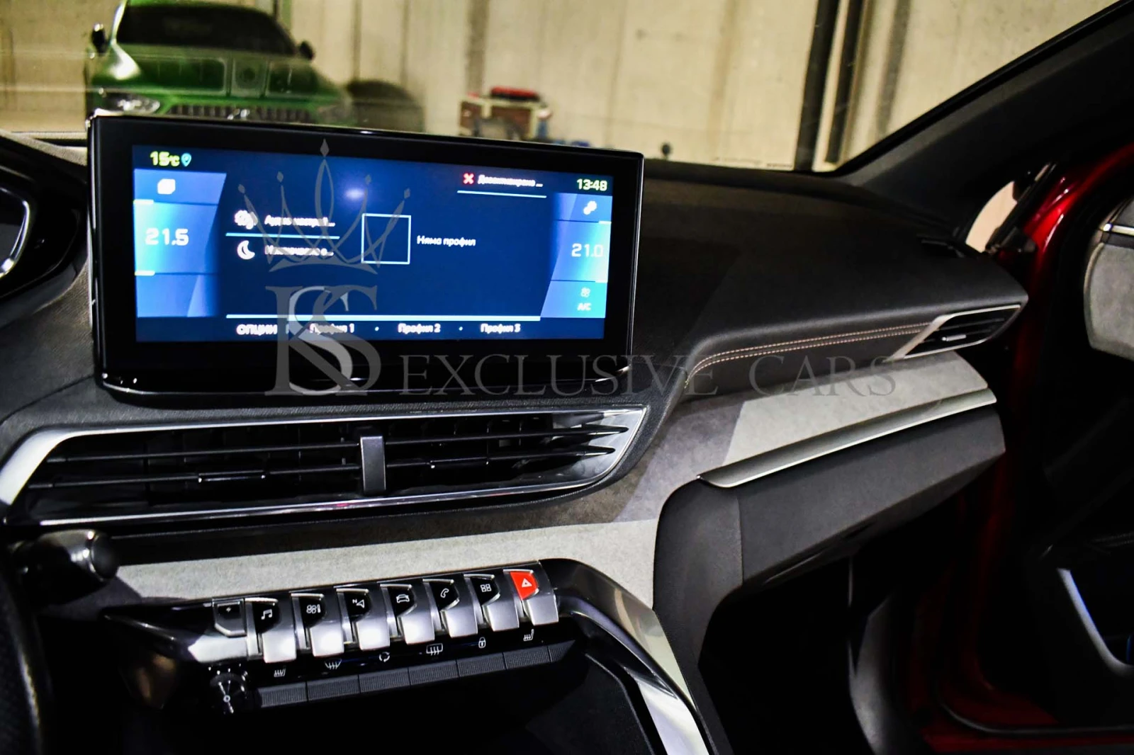 Peugeot 3008 1.6 PLUG-IN-HYBRID* GT-LINE* 4WD* PANO* 360* , снимка 13 - Автомобили и джипове - 54267797