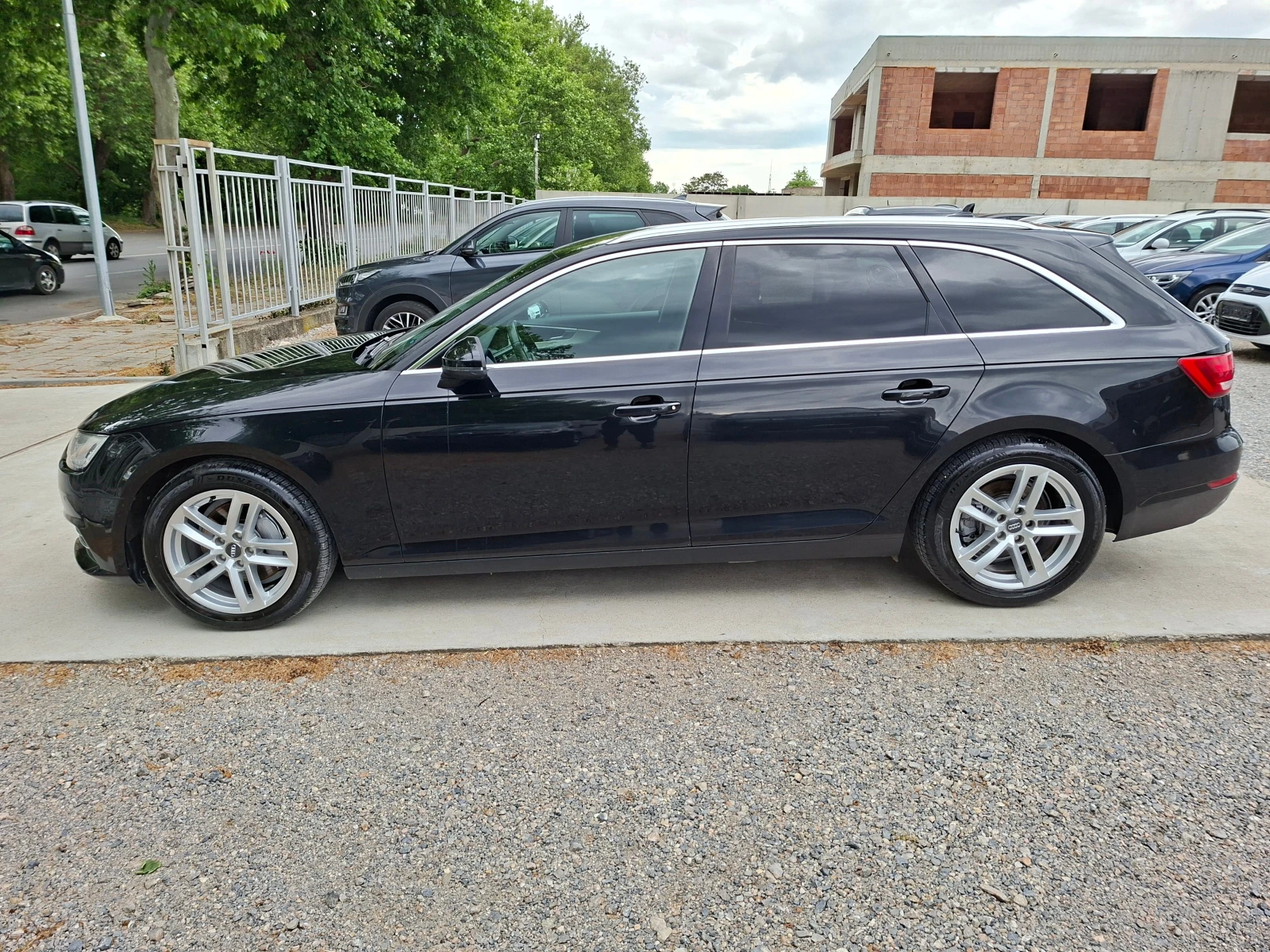 Audi A4 2.0/190ks, снимка 4 - Автомобили и джипове - 54627242