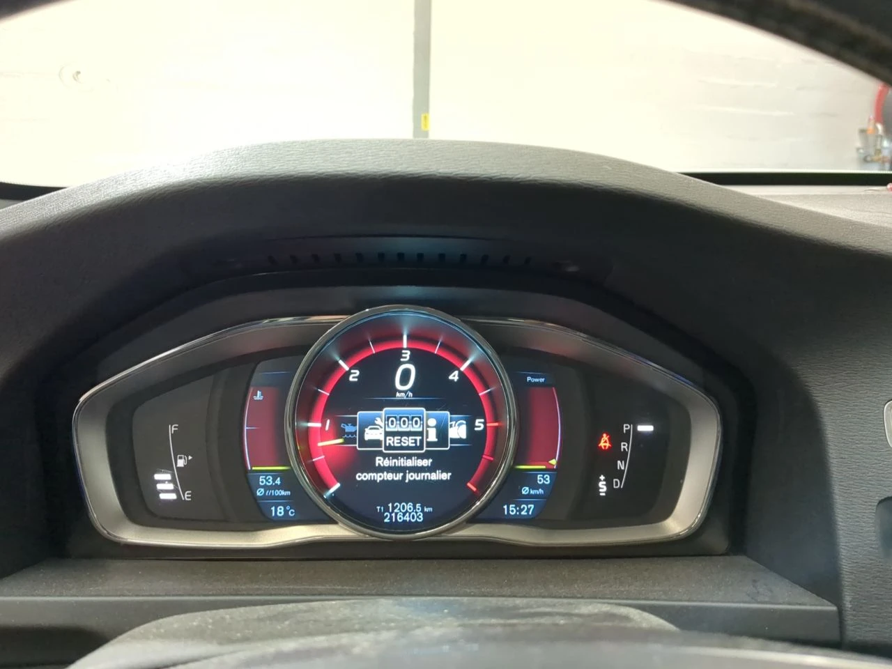 Volvo V60 V60 D4 163 CH STOP&START R-DESIGN GEARTRONIC A, снимка 14 - Автомобили и джипове - 54868197