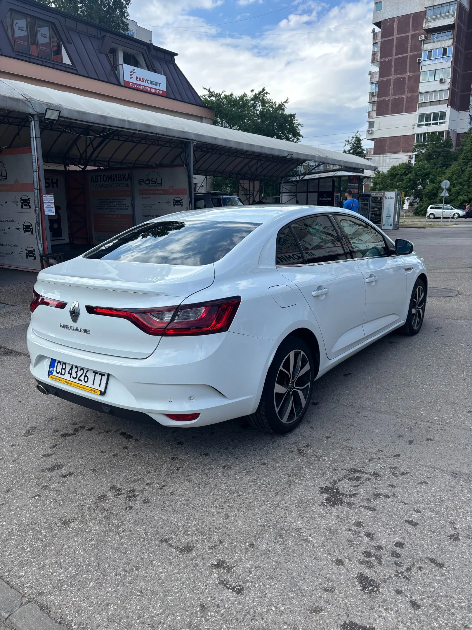 Renault Megane 1.3 TCE Intens, снимка 4 - Автомобили и джипове - 54946141