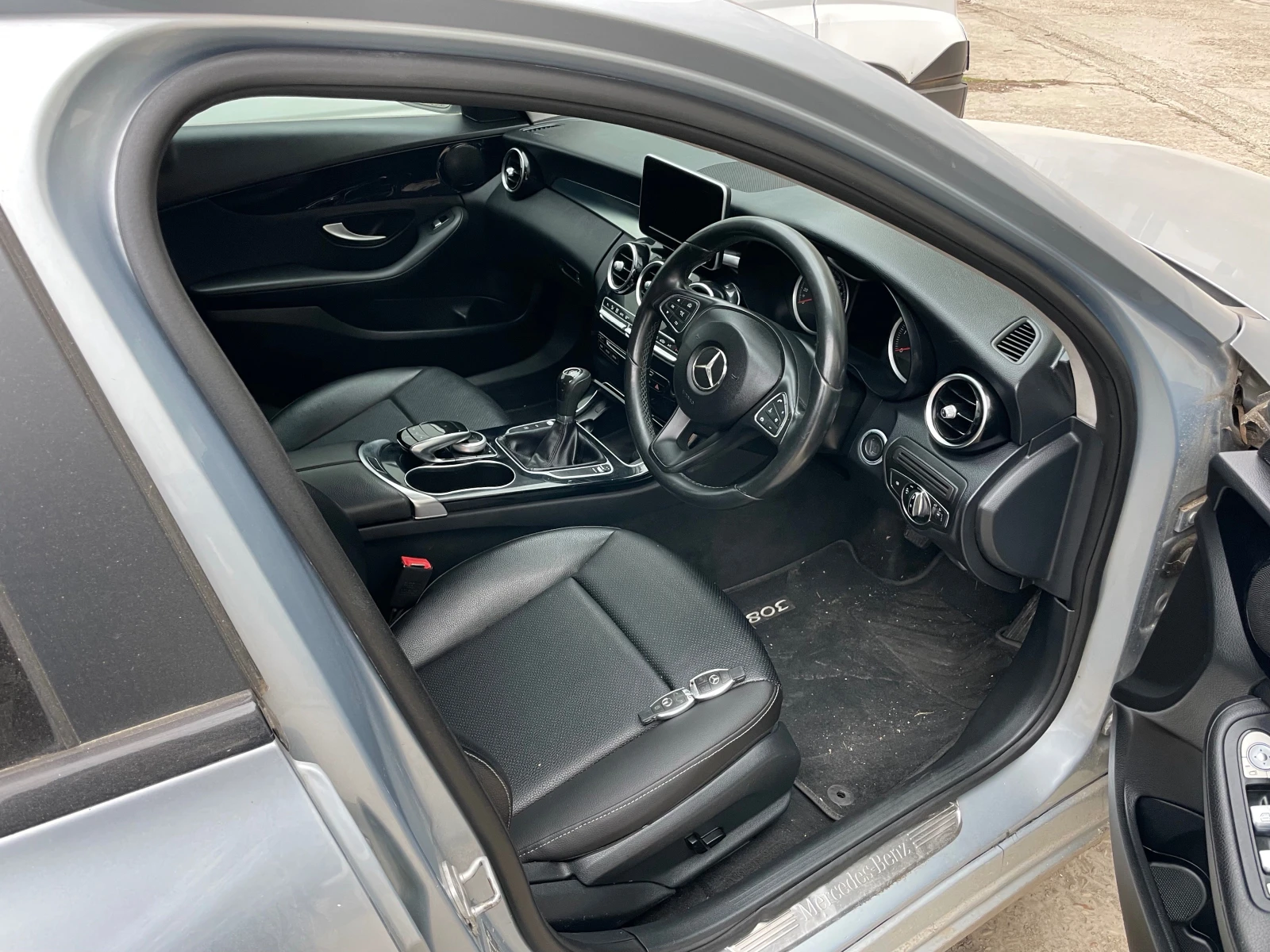 Mercedes-Benz C 220 2 е cdi, снимка 7 - Автомобили и джипове - 54986150
