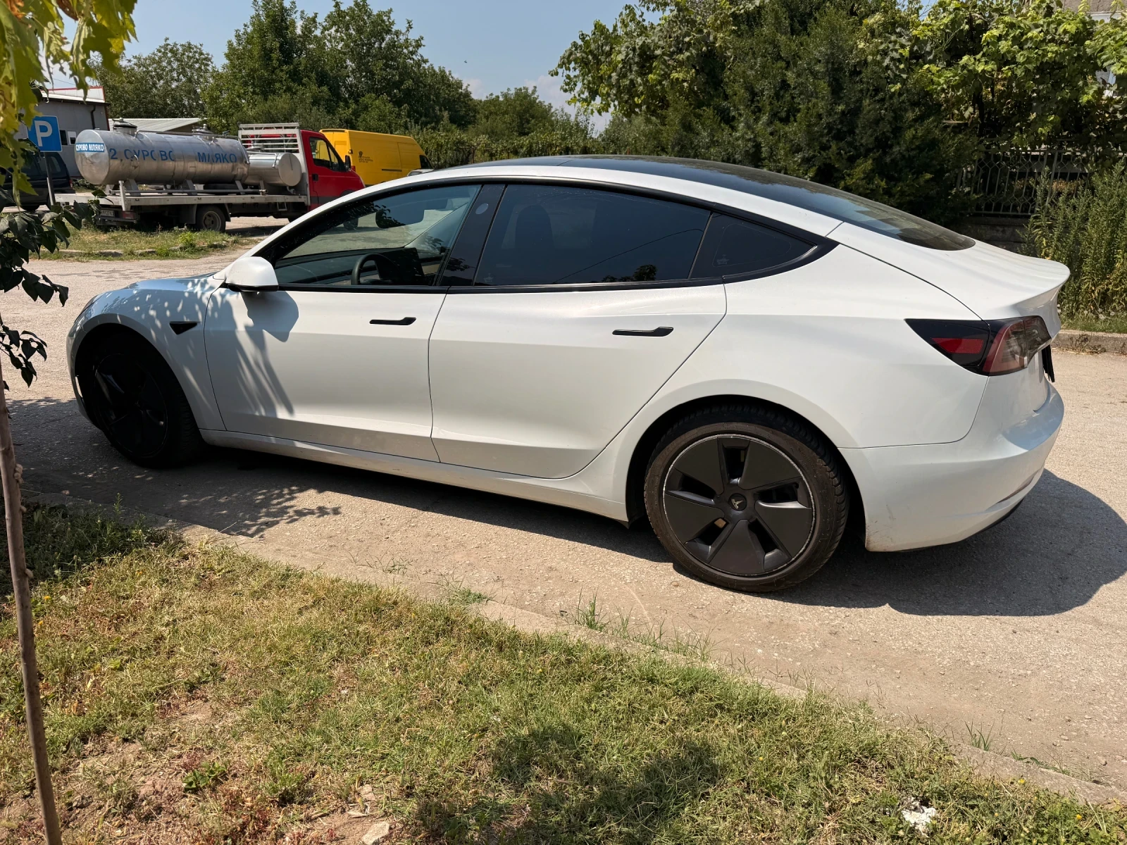 Tesla Model 3 Standard , снимка 3 - Автомобили и джипове - 55571639