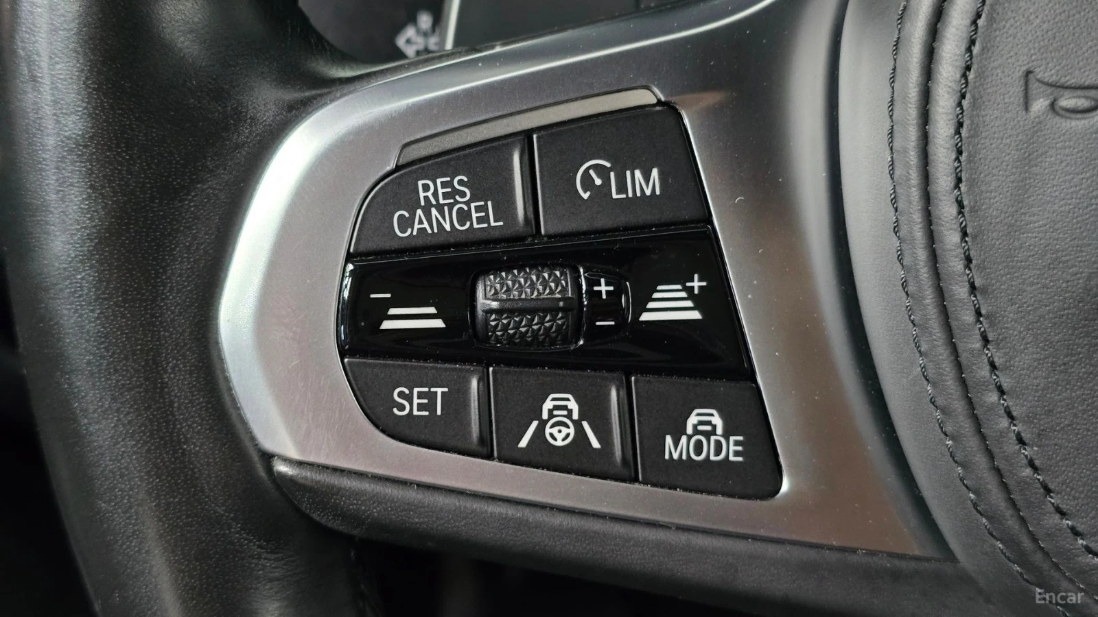 BMW 320 M-SPORT* HARMAN KARDON* 360* HUD* ШИБИДАХ* ПОДГРЕВ, снимка 14 - Автомобили и джипове - 55625703