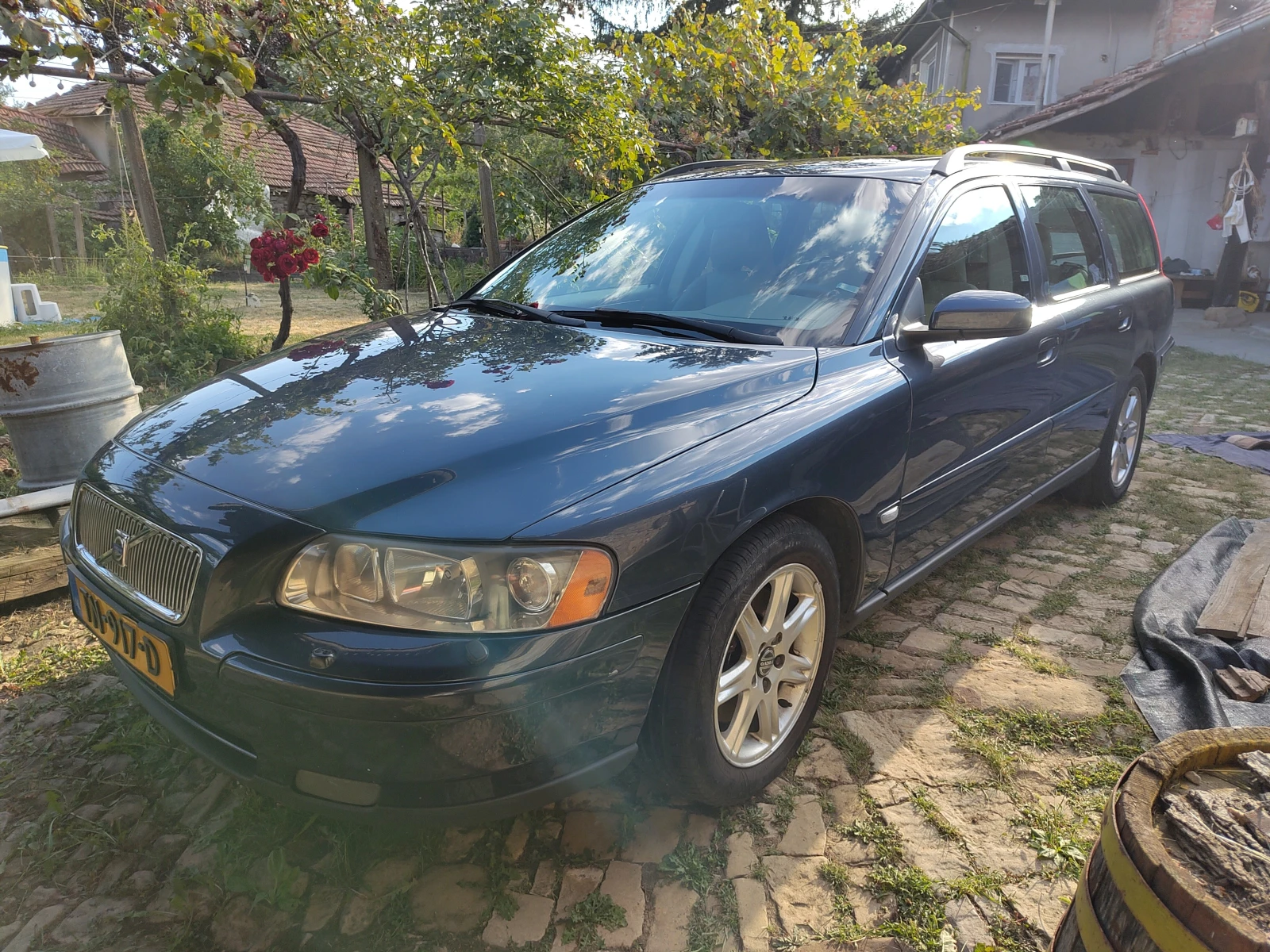 Volvo V70 2.5T, снимка 4 - Автомобили и джипове - 55691485