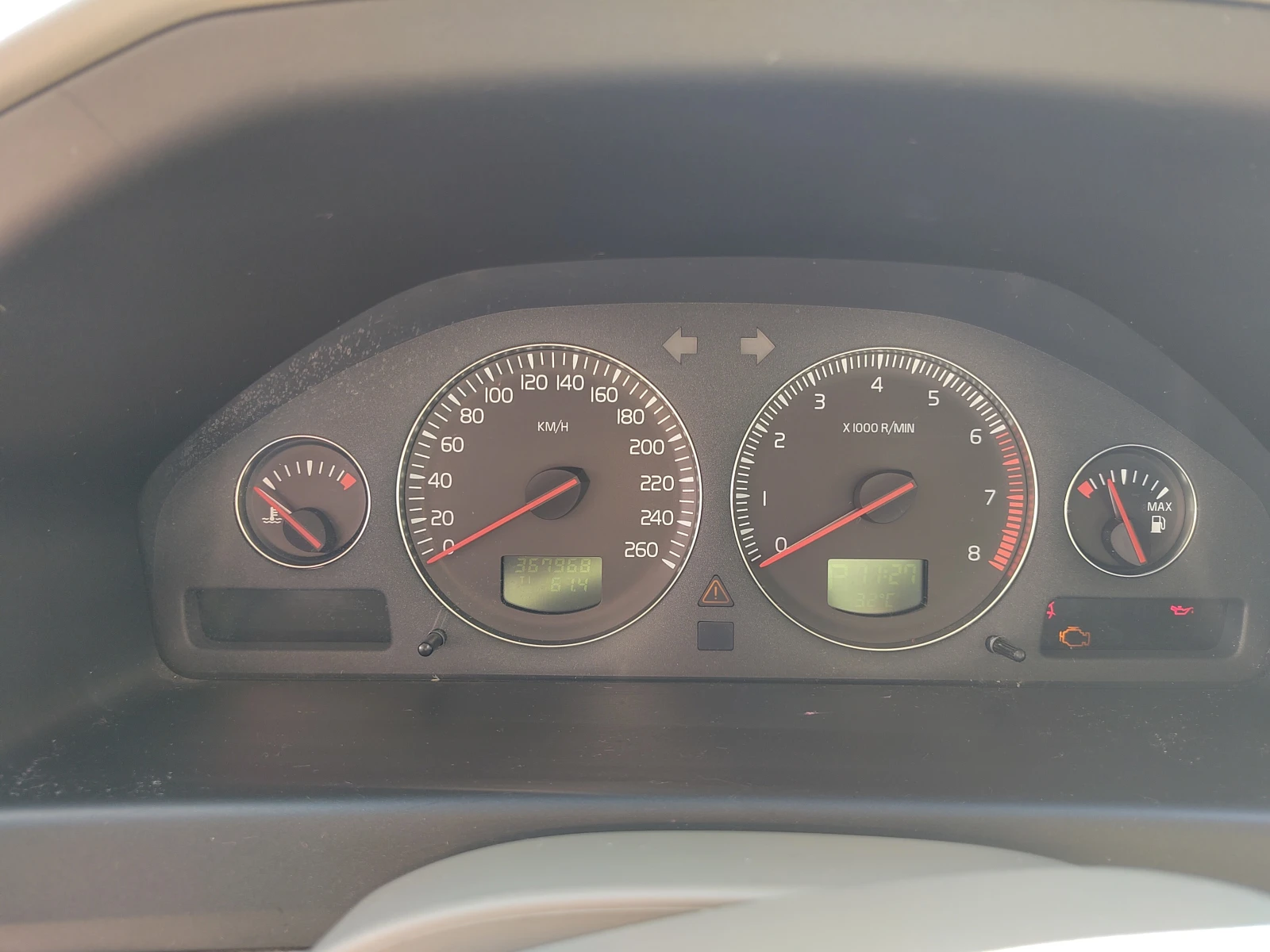 Volvo V70 2.5T, снимка 6 - Автомобили и джипове - 55691485