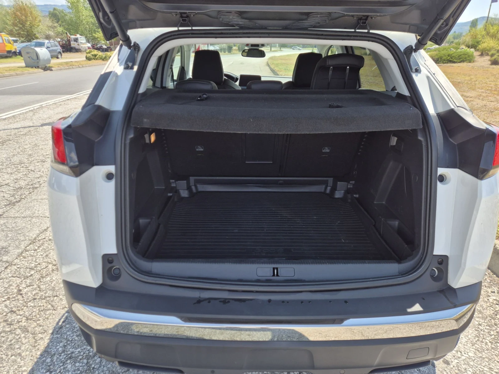 Peugeot 3008 1.5Hdi Allure , снимка 16 - Автомобили и джипове - 55801119