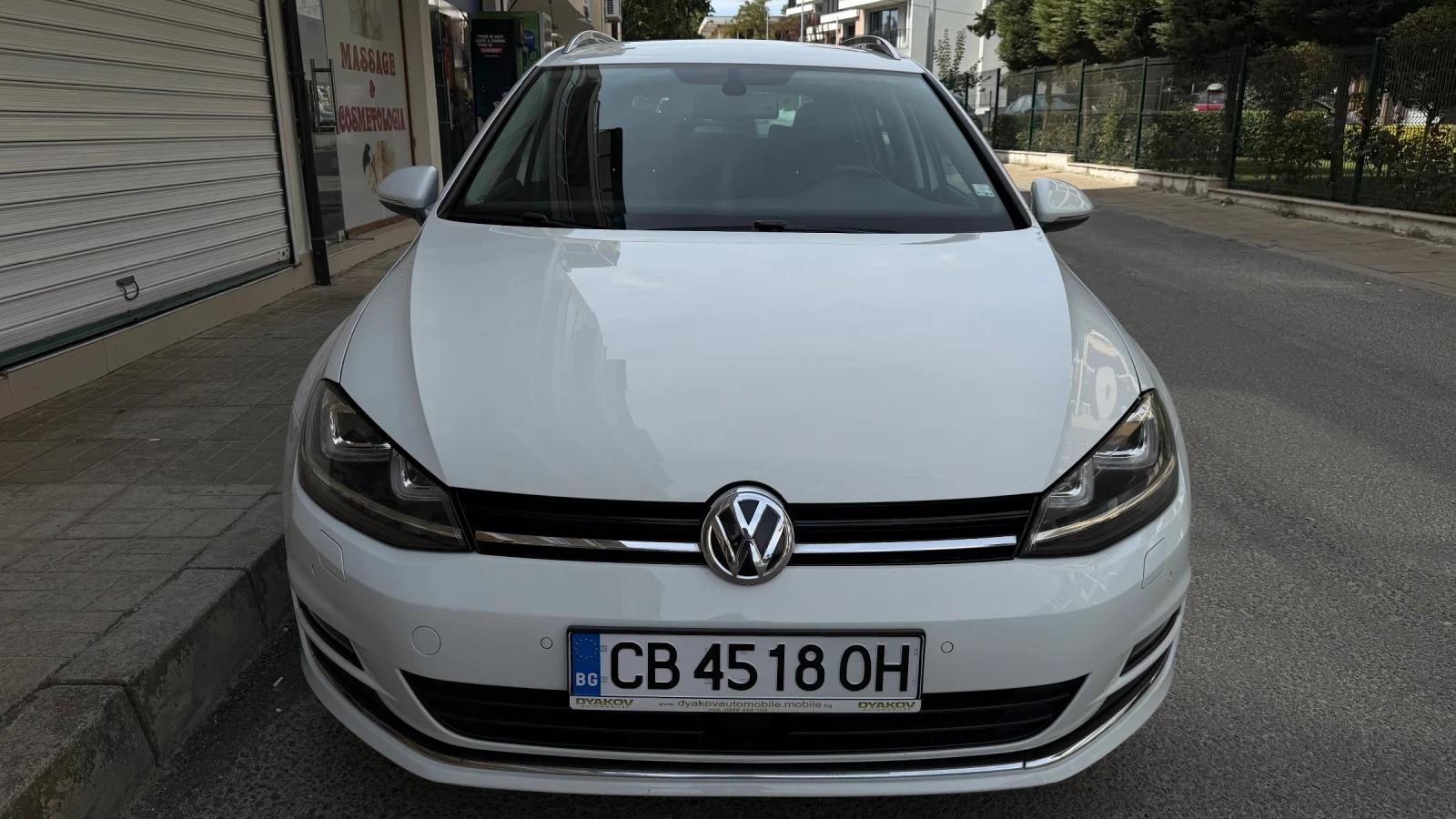 VW Golf Universal , снимка 3 - Автомобили и джипове - 56200056