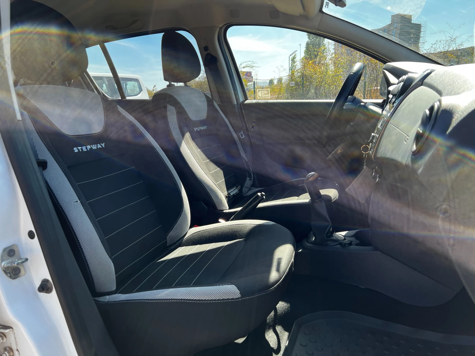 Dacia Sandero Stepway, снимка 16 - Автомобили и джипове - 56583095