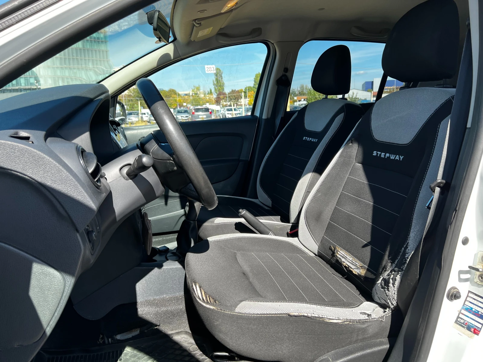 Dacia Sandero Stepway, снимка 12 - Автомобили и джипове - 56583095