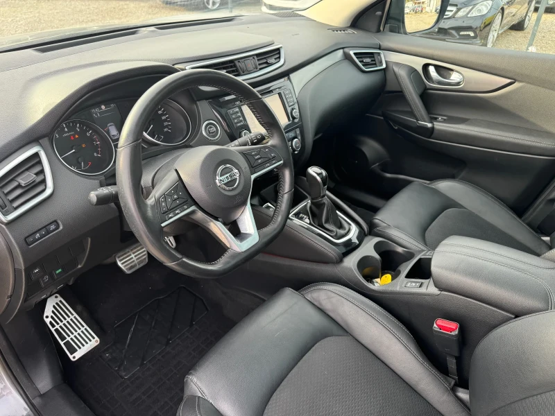 Nissan Qashqai 1.2turbo 115hp/NAVI/PANORAMA/BOSSE/AUTOMATIC/, снимка 10 - Автомобили и джипове - 47827626