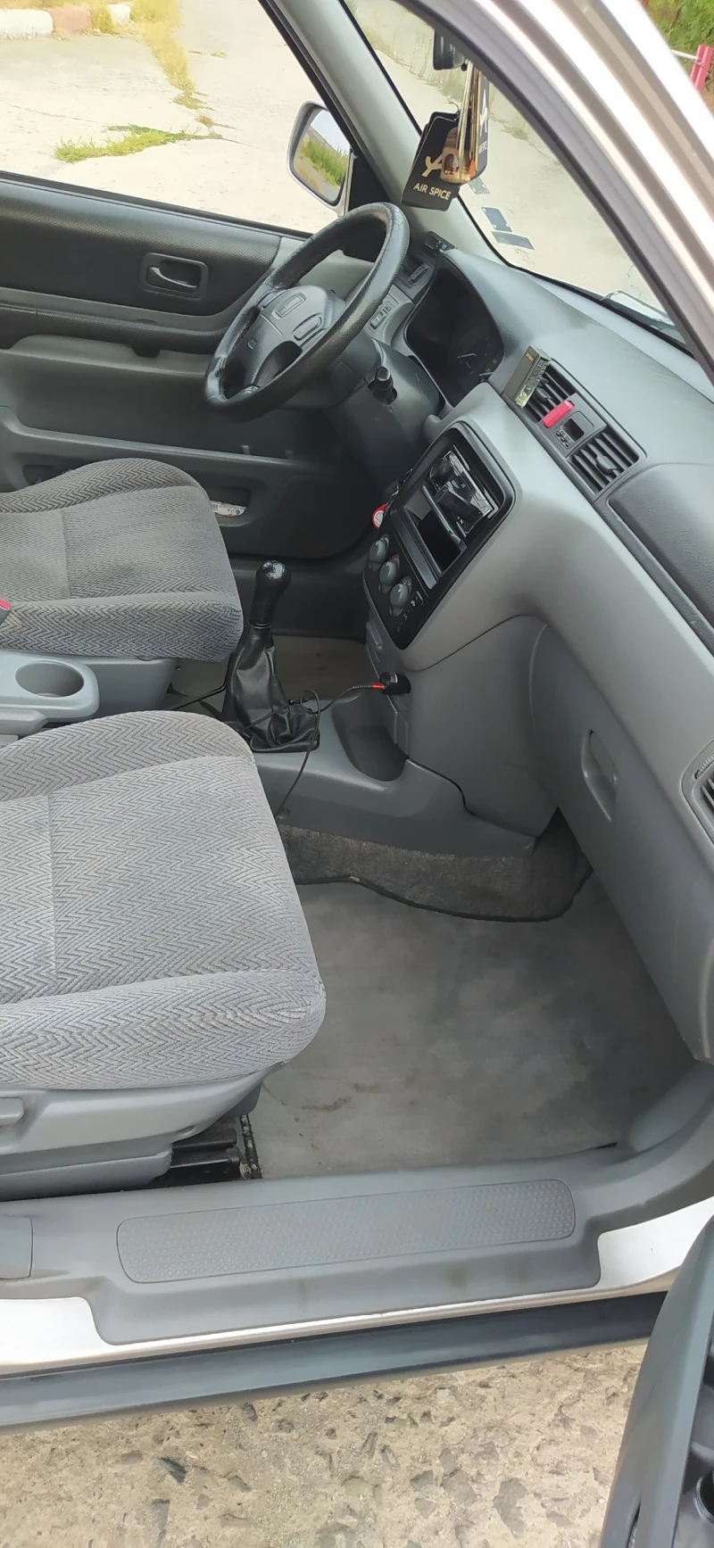 Honda Cr-v 2.0-128кс, снимка 5 - Автомобили и джипове - 51873743