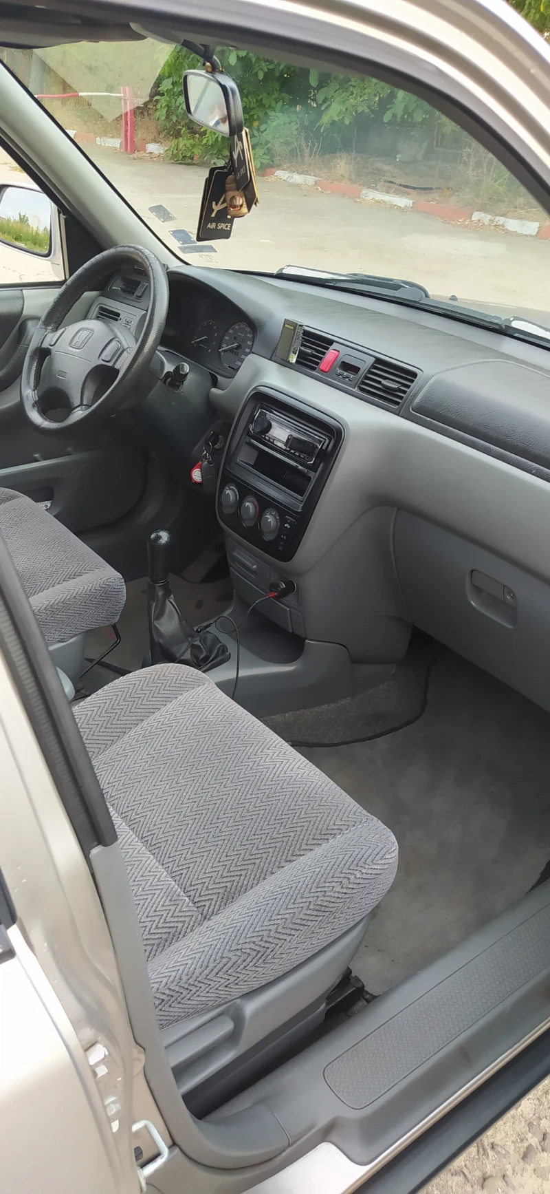 Honda Cr-v 2.0-128кс, снимка 6 - Автомобили и джипове - 51873743