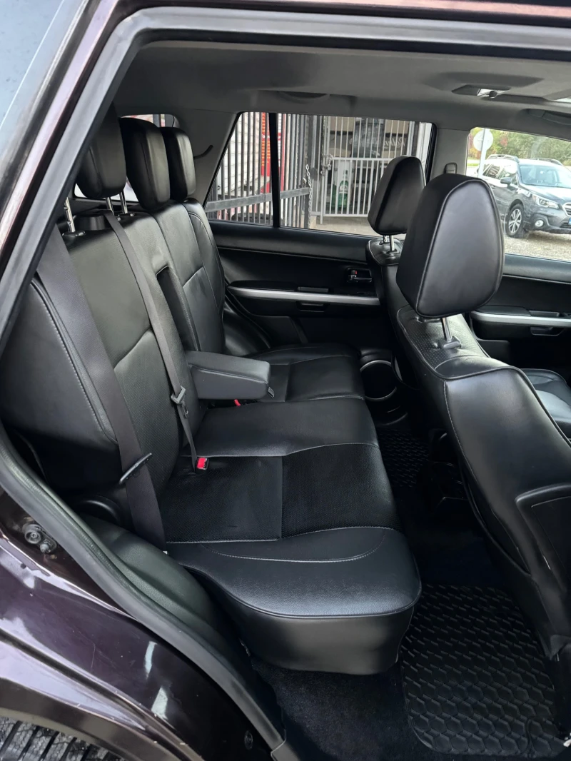 Suzuki Grand vitara 3.2 I V6 FaceLift Edition FULL Швейцария ТОП, снимка 15 - Автомобили и джипове - 52171761