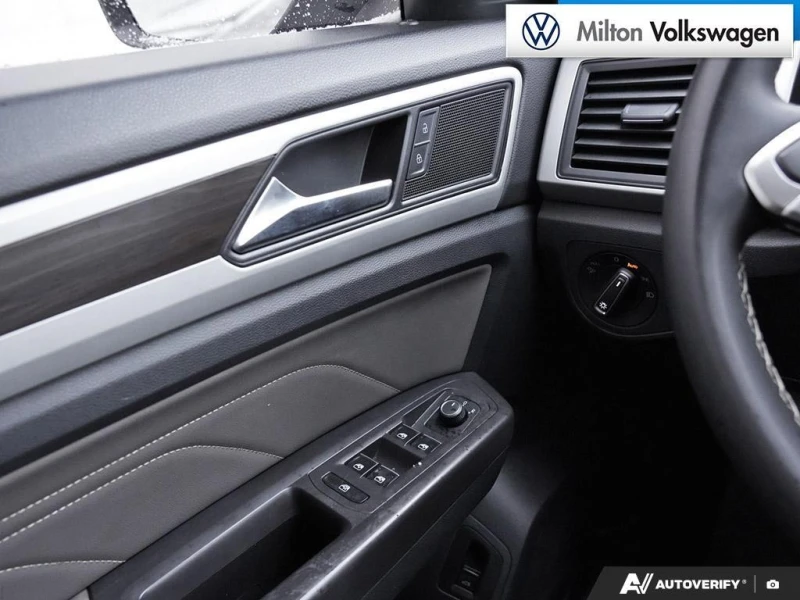 VW Atlas * Comfortline 3.6 V6 4MOTION * CARFAX * ЦЕНА ДО БГ, снимка 16 - Автомобили и джипове - 53008701