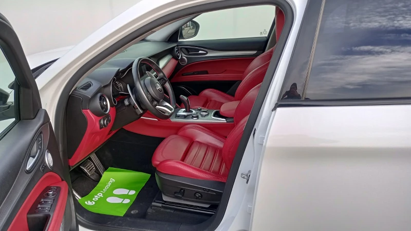 Alfa Romeo Stelvio 2.0 280 кс AWD Automatic B&O, снимка 5 - Автомобили и джипове - 53172472