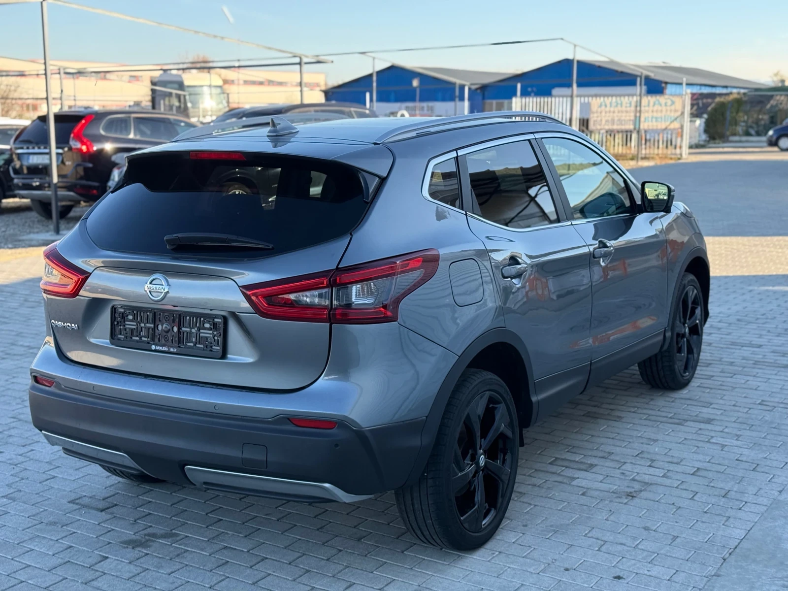 Nissan Qashqai 1.2turbo 115hp/NAVI/PANORAMA/BOSSE/AUTOMATIC/ - изображение 4