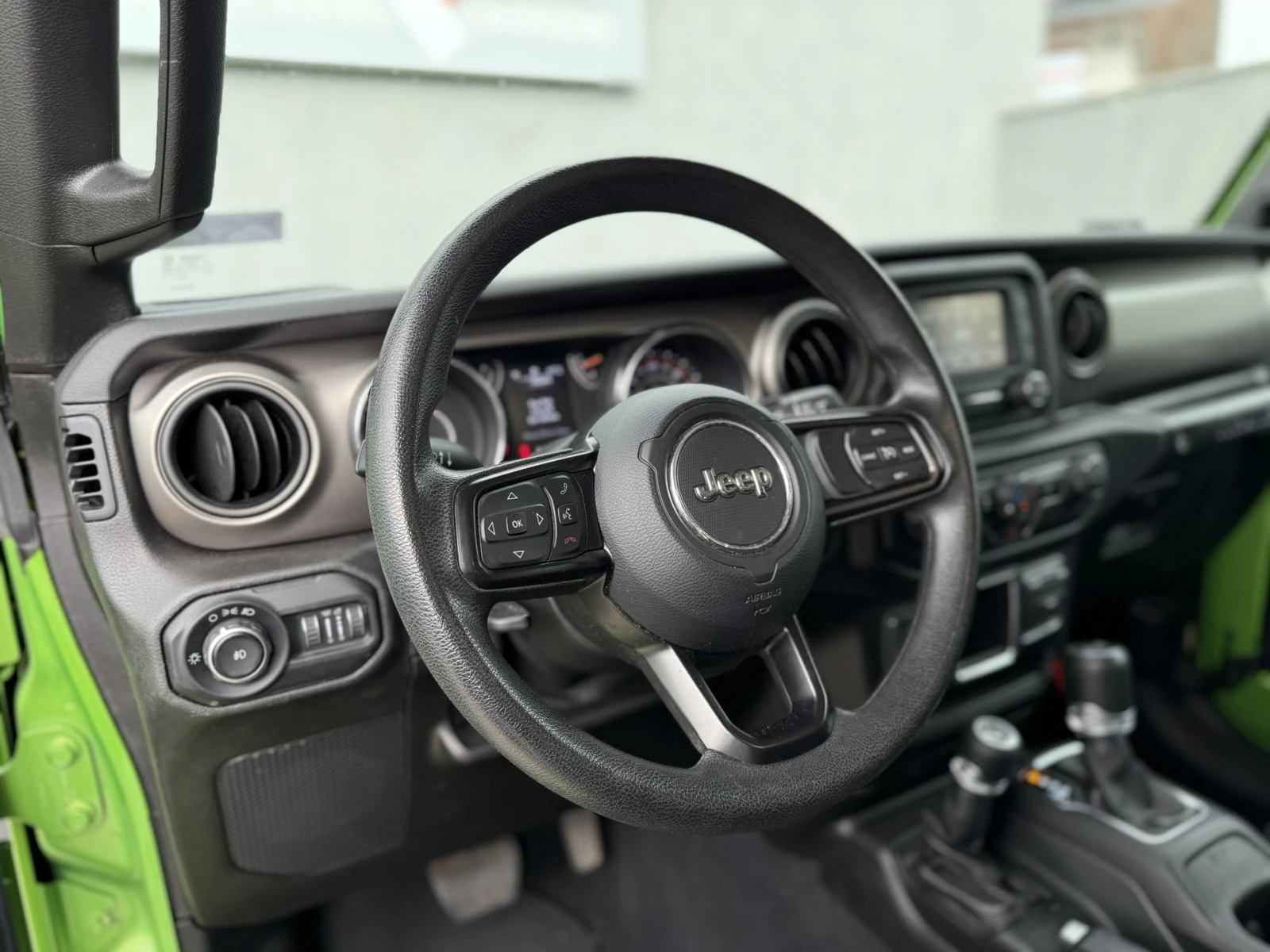 Jeep Wrangler SPORT 2.0l | Mobile.bg   11