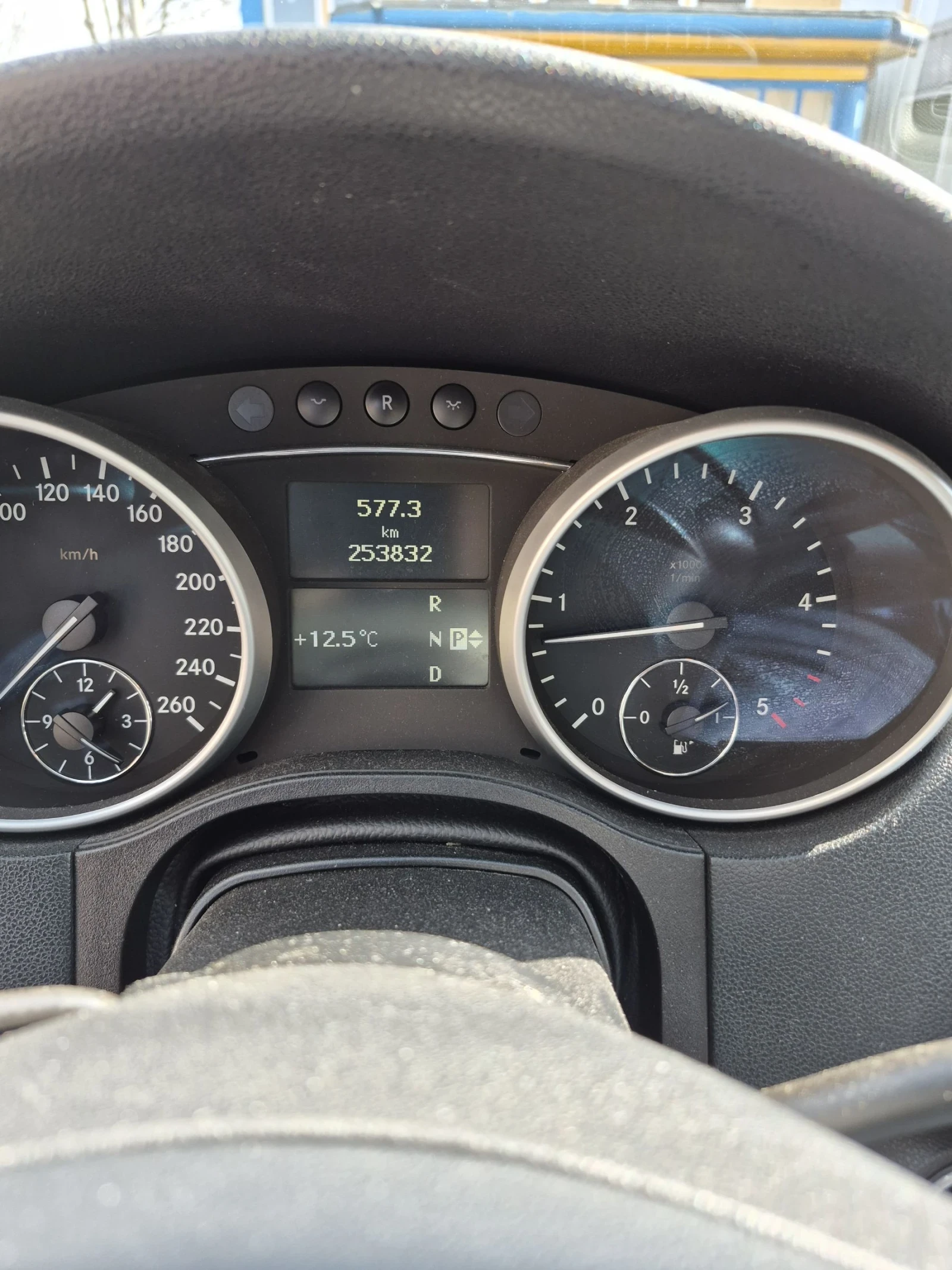 Mercedes-Benz ML 350  - изображение 7