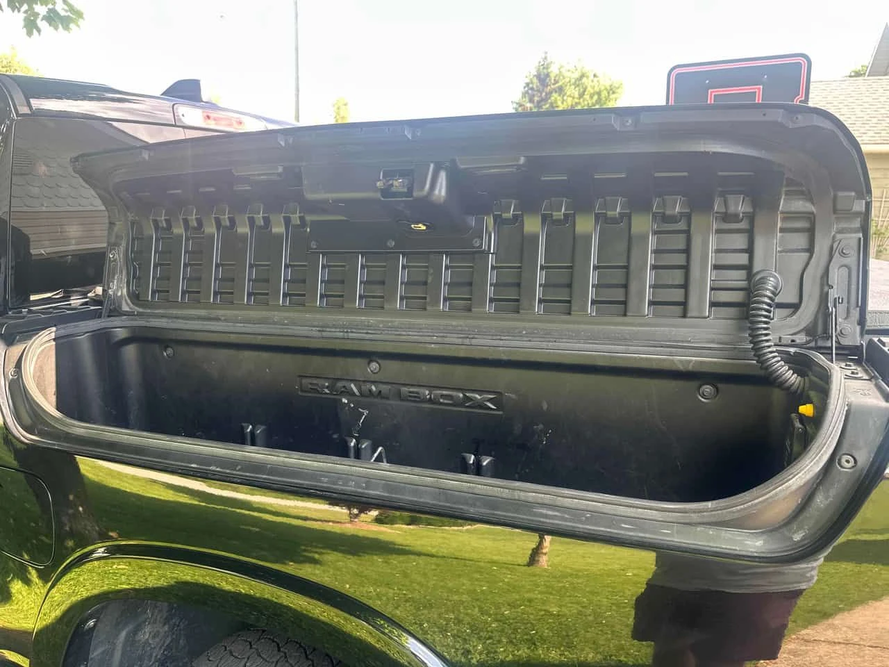 Dodge RAM 1500 * Laramie * CARFAX * ОПЦИЯ ЗА ФИНАНСИРАНЕ , снимка 13 - Автомобили и джипове - 55341967