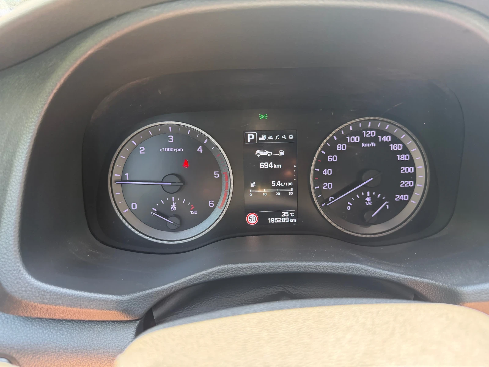 Hyundai Tucson 2.0 CRDI 4x4 185 к.с., снимка 10 - Автомобили и джипове - 55586660
