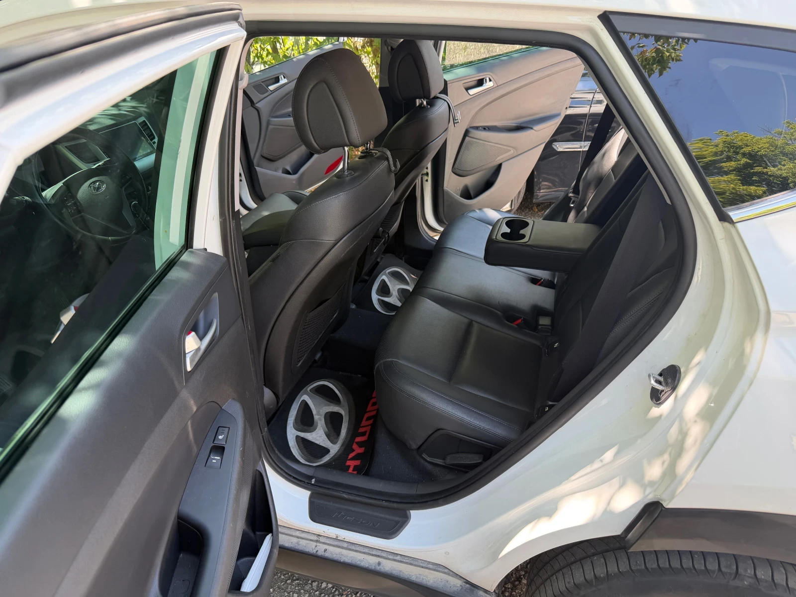 Hyundai Tucson 2.0 CRDI 4x4 185 к.с., снимка 16 - Автомобили и джипове - 55586660