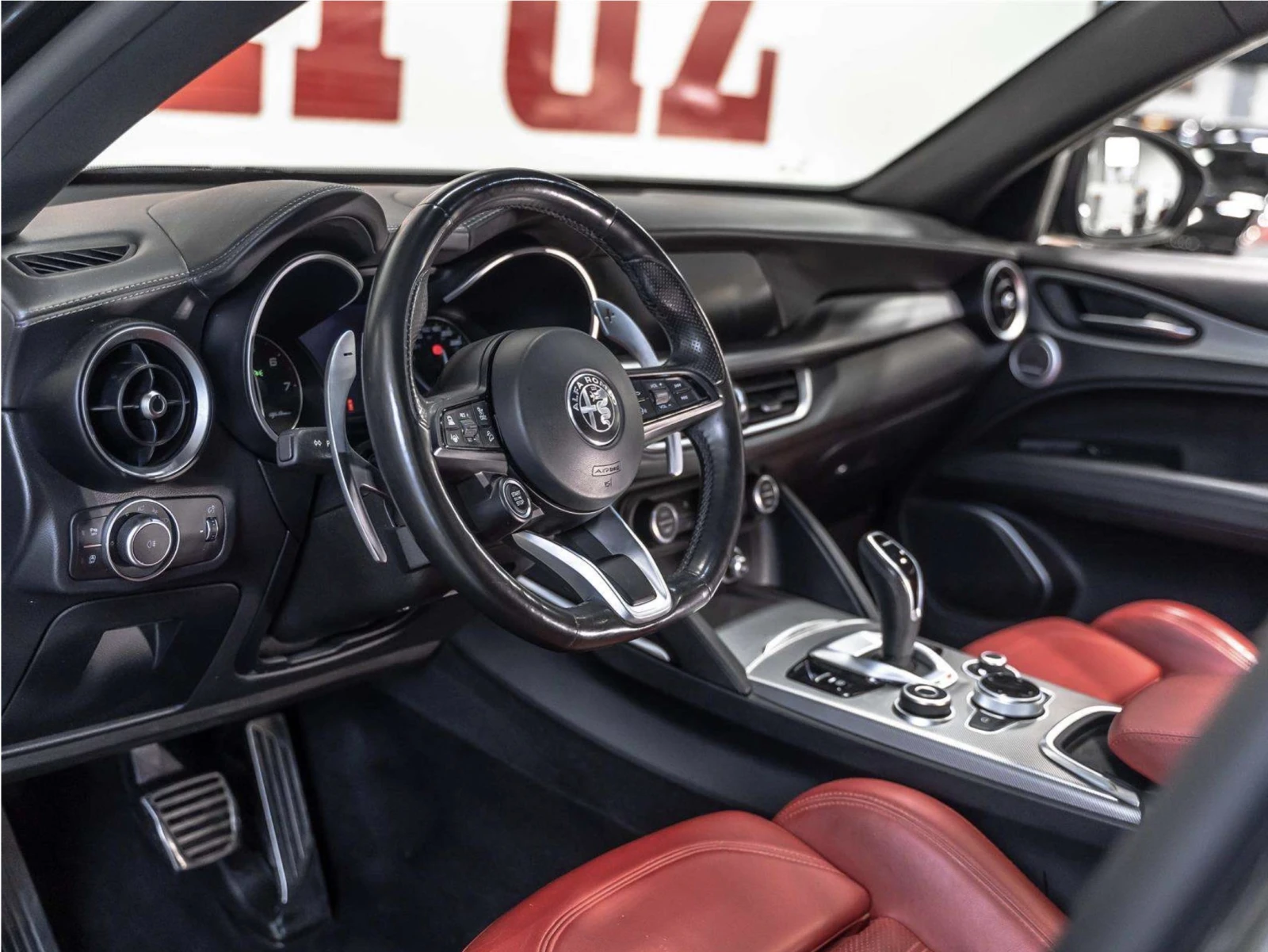Alfa Romeo Stelvio VELOCE Q4* ACC* H&K* 21"* RED LEATHER | Mobile.bg � ����������� 6