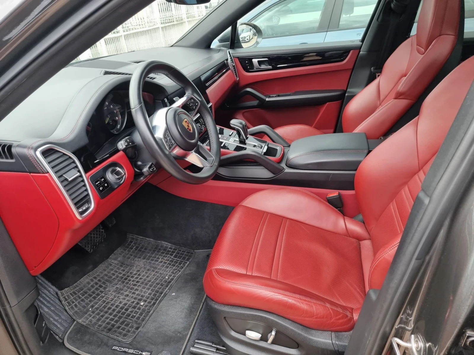 Porsche Cayenne Benzin plug-in hybrid , снимка 9 - Автомобили и джипове - 56713659