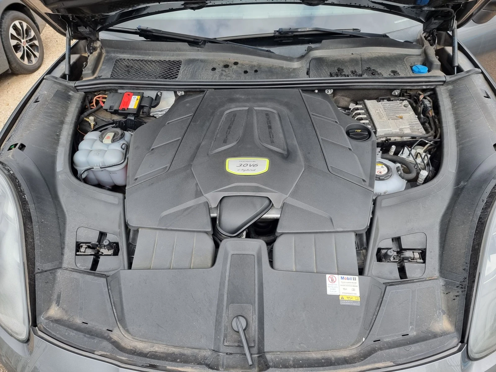 Porsche Cayenne Benzin plug-in hybrid , снимка 13 - Автомобили и джипове - 56713659