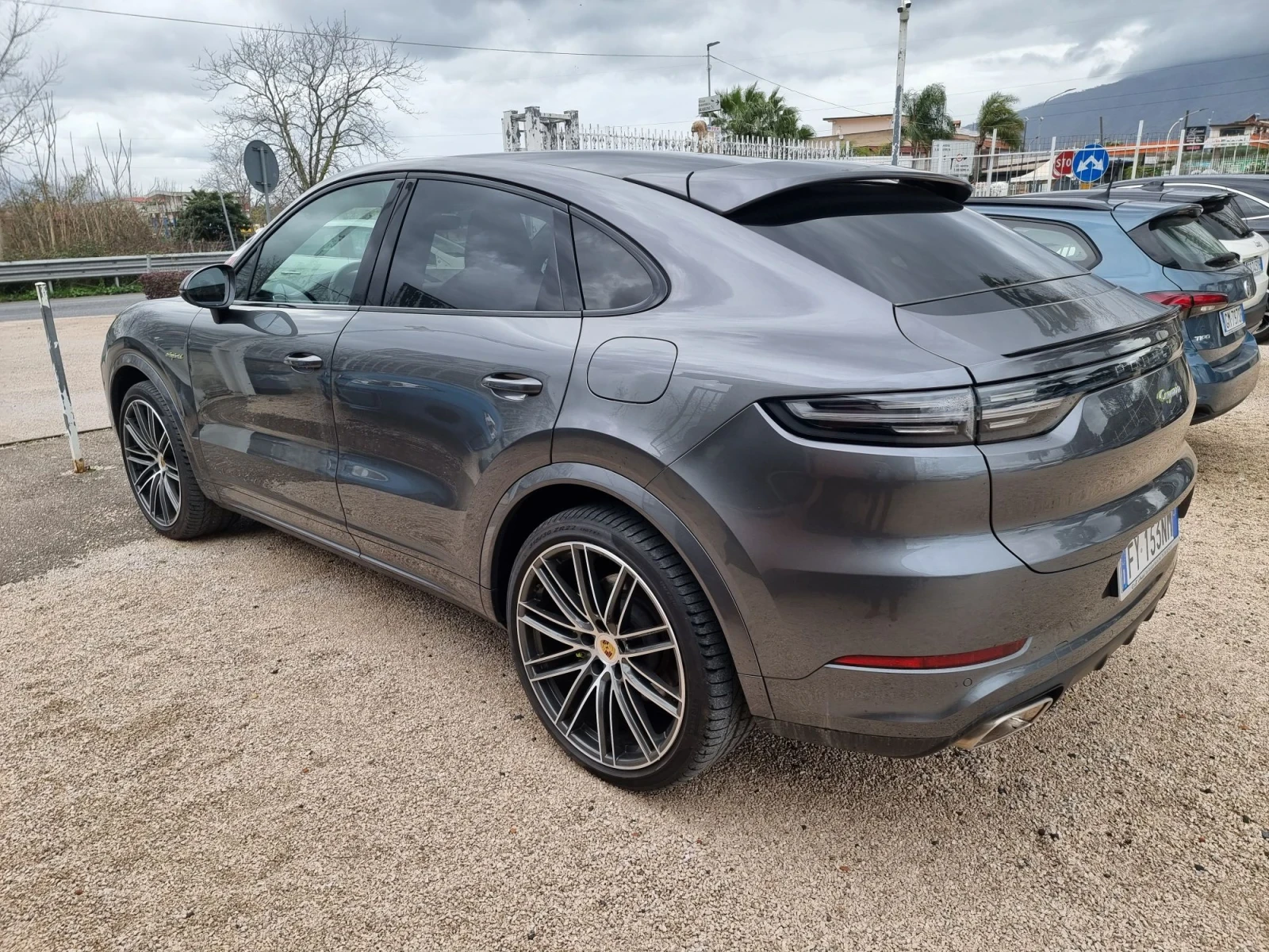Porsche Cayenne Benzin plug-in hybrid , снимка 4 - Автомобили и джипове - 56713659